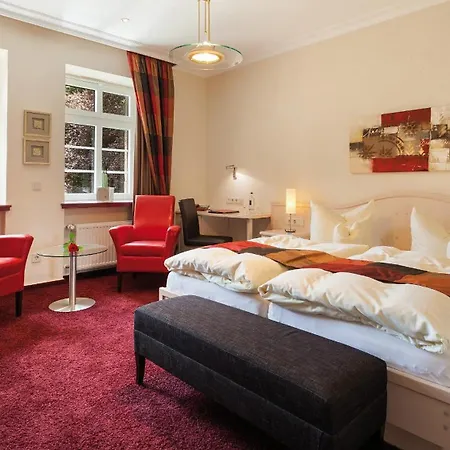 Vis A Vis Parkhotel Hotel